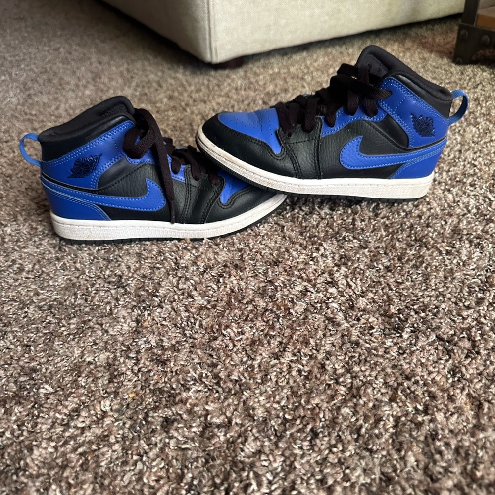 Jordan Kids Black and Blue Sneakers